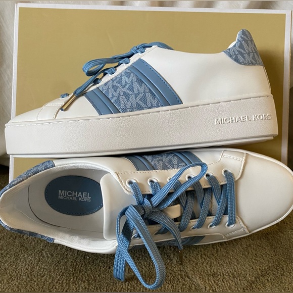 MICHEAL KORS “POPPY STRIPE” LACE-UP SIGNATURE SNEAKERS - Picture 6 of 13